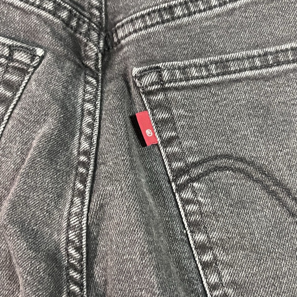 Levi's Women 31 X 27 Black Ribcage Straight Ankle Jeans High Rise Button Fly EUC - Picture 7 of 10